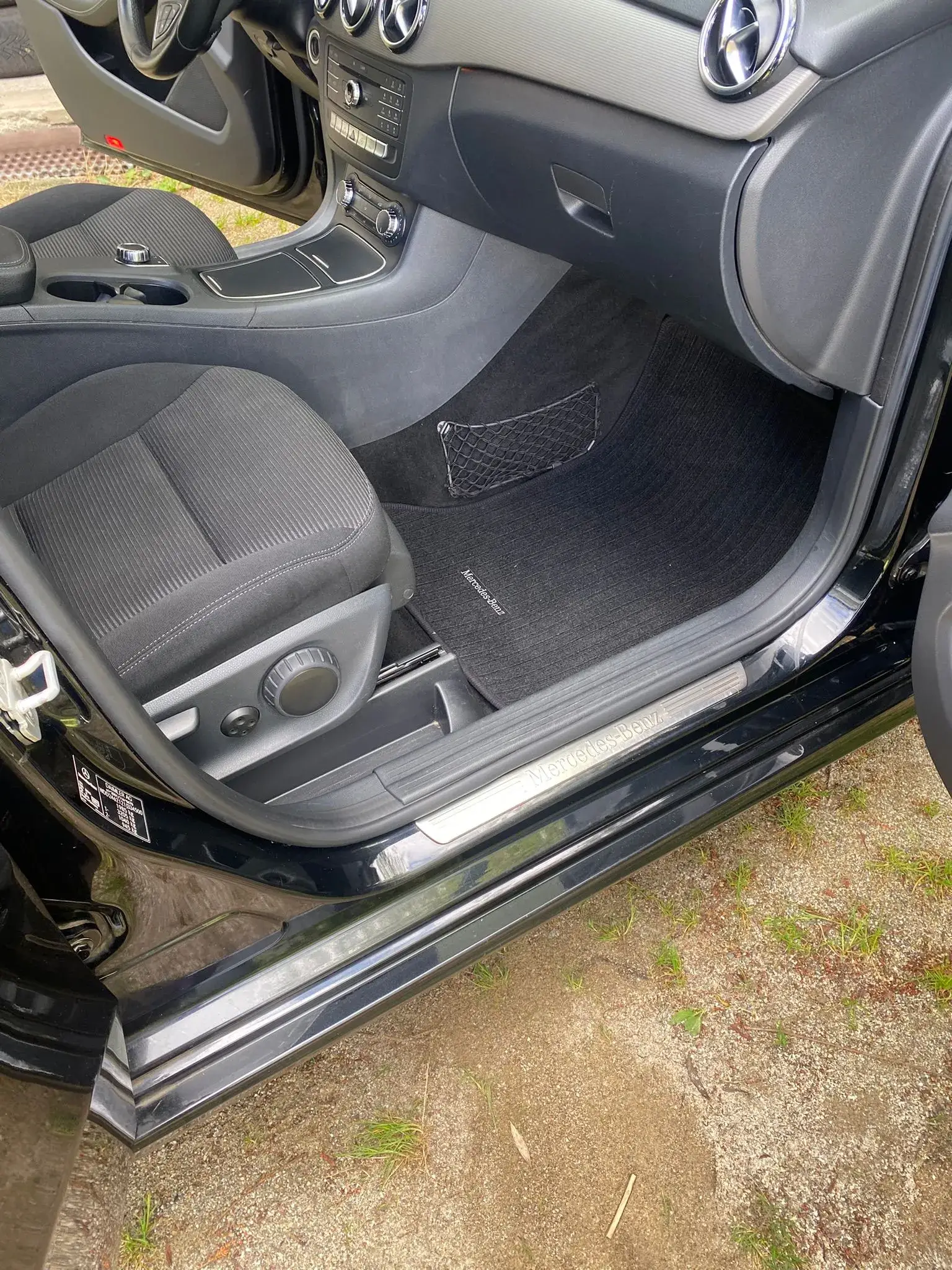 Mercedes Classe B : après nettoyage par Letzy Clean
